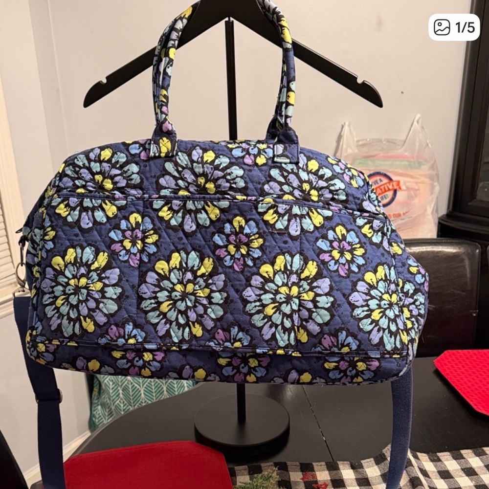 Vintage Vera Bradley “Indigo Pop” Travel Bag - Retired in 2012 - Picture 1 of 6